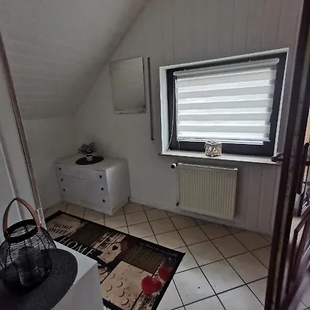Zur Langen Heide Apartment