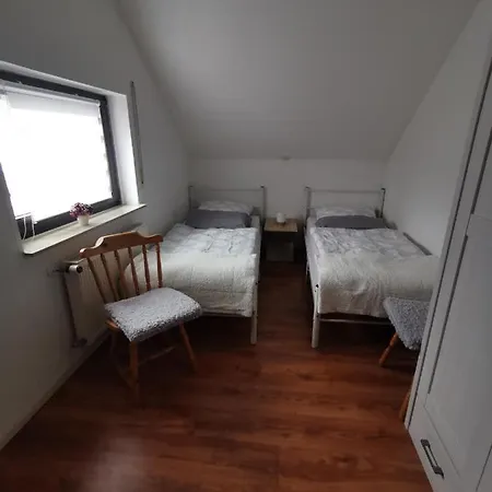 Zur Langen Heide Apartment